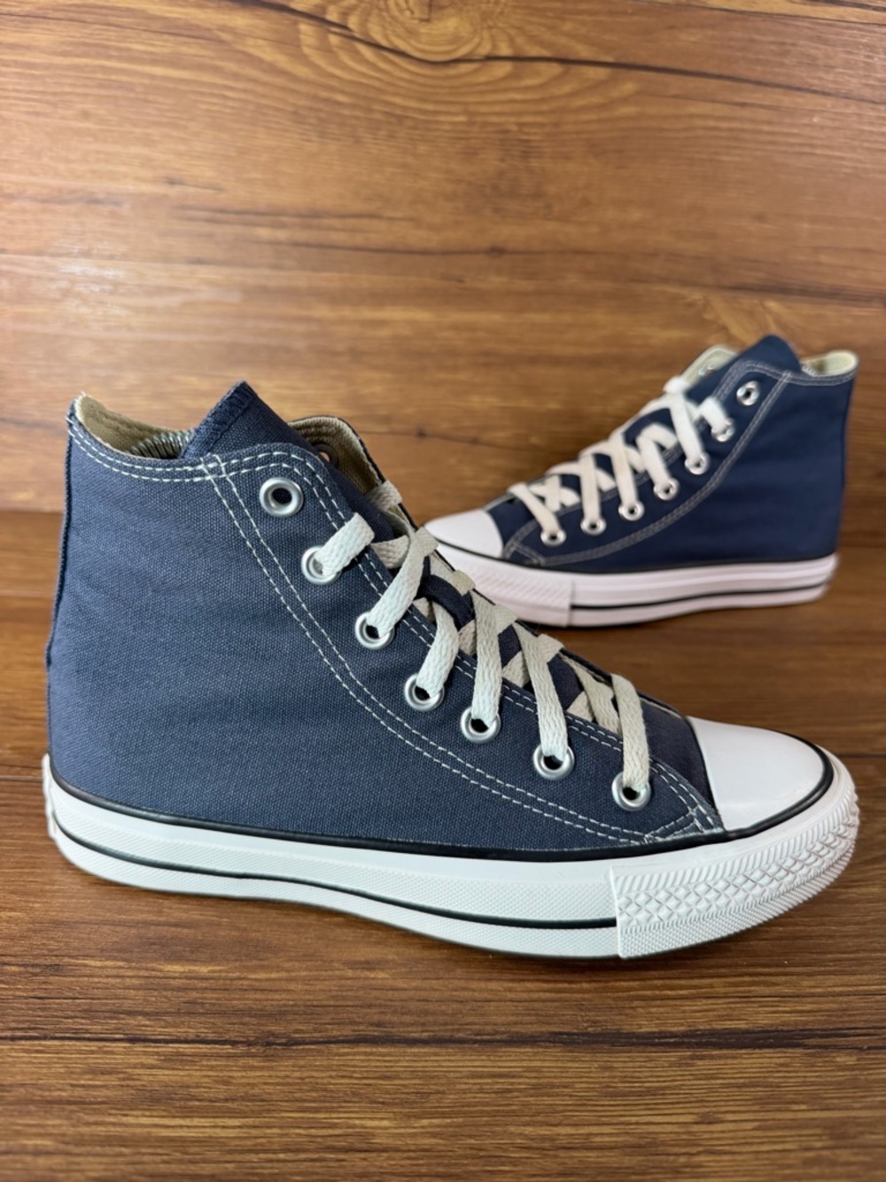 Converse Blue High Top Sneakers Women’s Size 6 Lace Up Shoes